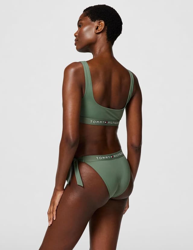 Detalle de Tommy Hilfiger Bralette 83% nylon recyclé