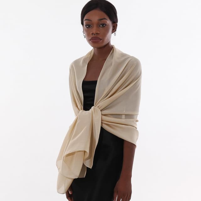 Detalle 2 de Sciarpa donna leggera in poliestere effetto seta Scilla Stole per primavera ed estate