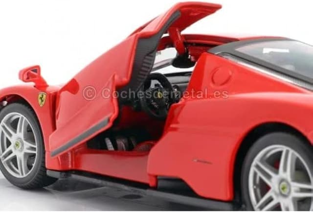 Detalle 2 de Bburago Race&Play Ferrari Enzo (rot) 1:24 – Die-Cast Modellauto mit beweglichen Türen, Motorhaube & Kofferraum