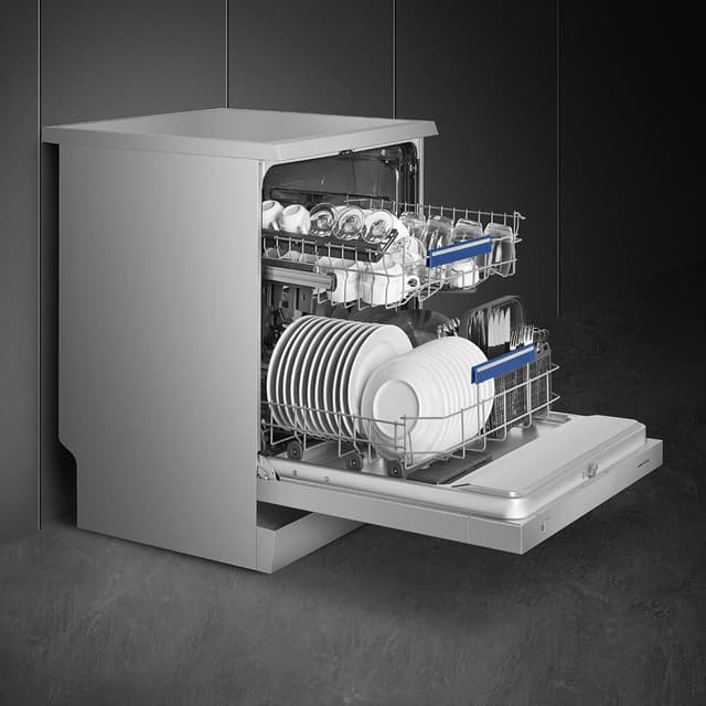 Detalle de Smeg LVS342CQSX lavavajillas 14 servicios