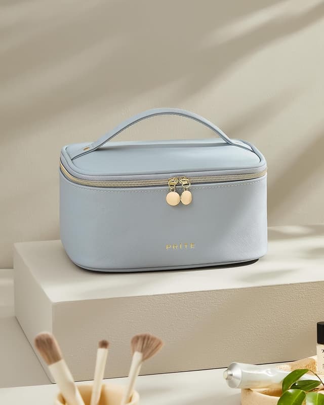 Thumbnail 1 de Prite Große Kosmetiktasche für Damen – Reise-Kulturtasche aus wasserdichtem veganem Leder, mit Griff & abnehmbarem Trenner (Blau)
