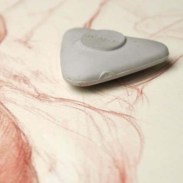 Thumbnail 6 de Derwent Goma de Borrar Moldeada Set 2 🎨