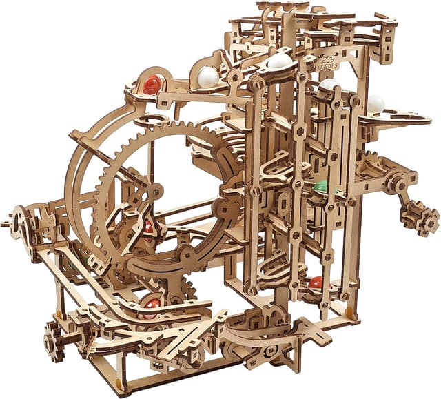 Detalle de UGEARS Wooden Marble Run 355 pcs