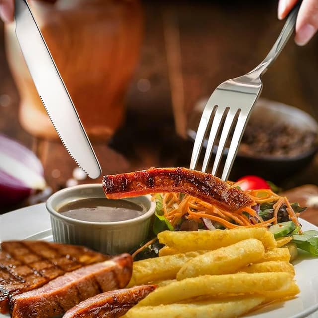 Detalle 2 de Hiware 18/8 Stainless Steel Dinner Forks Set (12-Piece, Mirror Polished) — 8 Inches