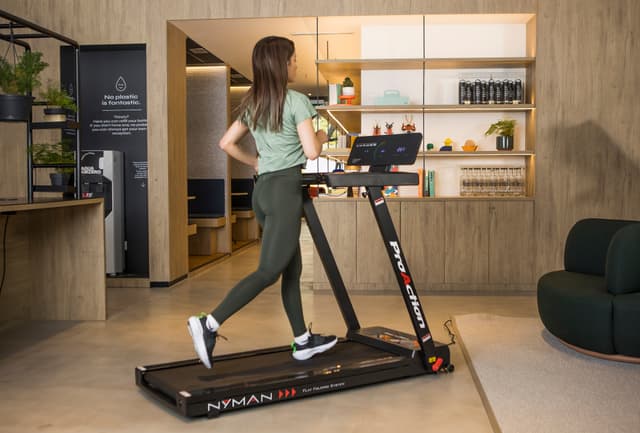 Thumbnail 4 de BH Fitness Nyman 16 Km/h