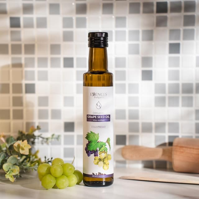 Detalle de Essences Bulgaria Bio-Traubenkernöl kaltgepresst (250 ml) – 100% naturrein, vegan