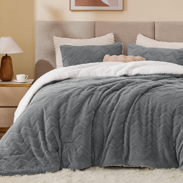 Detalle 2 de BEDELITE Fluffy Queen Comforter 88×88 in