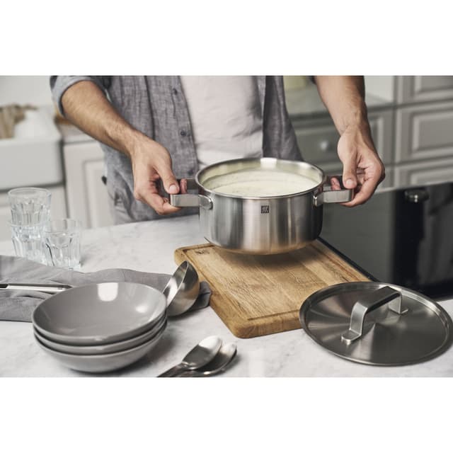 Detalle 2 de Zwilling Batería de cocina 5 piezas acero inoxidable 18/10