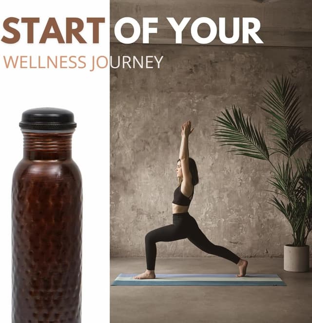 Detalle 2 de AVA DESIGNZ hand-hammered black copper water bottle (950 ml) with leakproof lid & canvas bag set