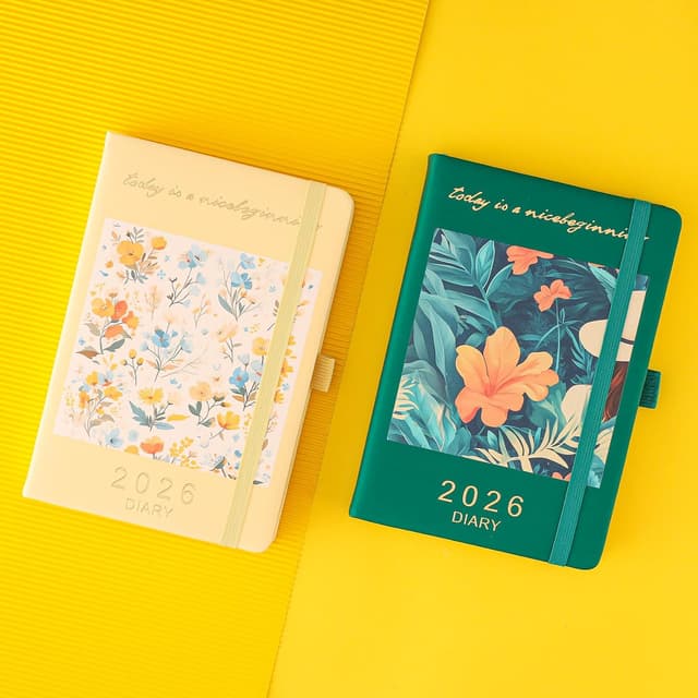 Detalle de Mcdsuc Diary 2026 Day to Page A5 organiser (Jan–Dec 2026) with pen holder and coloured side tabs