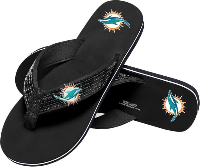 Detalle de FOCO Women’s NFL Team Logo Sequin Strap Sandals (Flip-Flops)