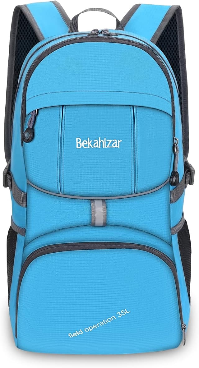 Detalle 2 de Bekahizar Lightweight Foldable Backpack 35L (Blue) – packable daypack for hiking, travel and everyday trips