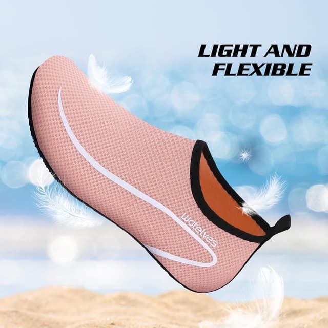 Detalle de Swim Water Shoes Aqua Socks Barefoot style water shoes for sea, pool and beach