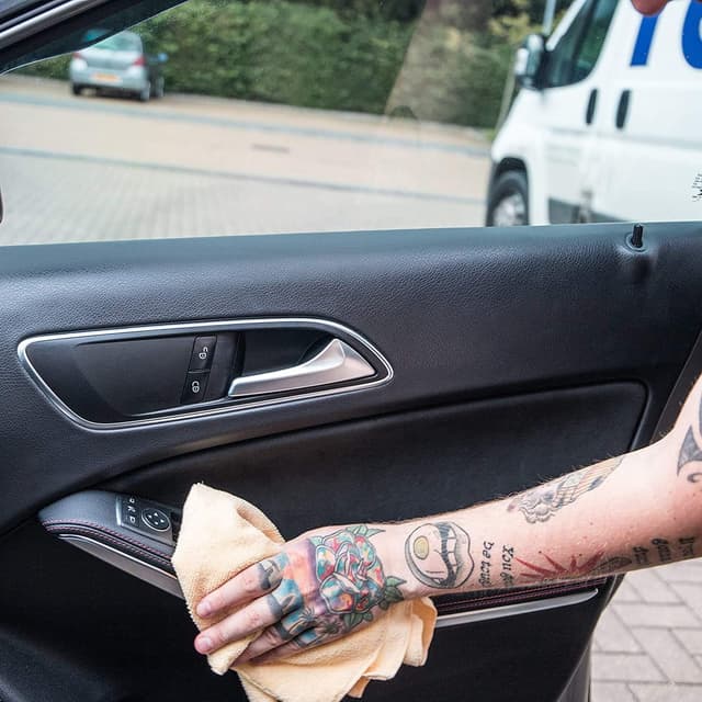 Thumbnail 2 de Meguiar's G4116F spray plastiques intérieurs 473 ml