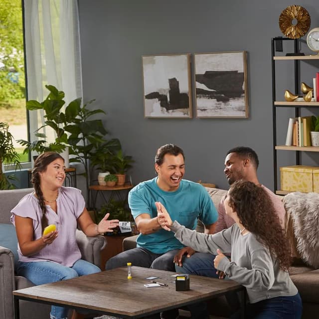 Detalle de Hasbro Taboo classico: gioco di società con parole da indovinare per adulti e adolescenti (4+ giocatori, 13+)