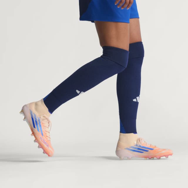 Detalle 2 de F50 Sparkfusion Elite Mid botas para césped natural y artificial