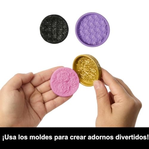 Detalle de Monster High Cumplespantos Kit de pastelería con muñeca Clawdeen Wolf (JBG78), set de decoración para pasteles