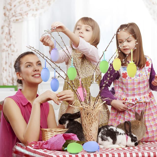 Detalle 2 de AhfuLife Easter Hanging Eggs set (12 pcs) – colourful plastic hanging decorations for Easter trees