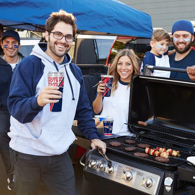 Detalle de Rico Industries NFL Football Metallic Tie Dye 16oz Metallic Clear Tumbler with Straw