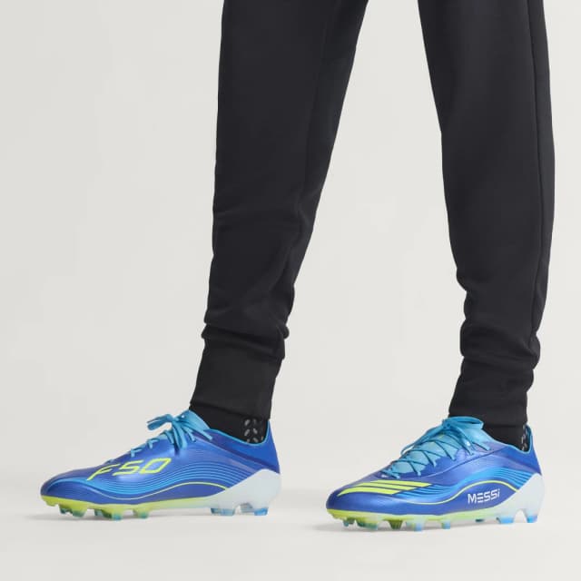Detalle 2 de Bota F50 Messi Elite césped natural seco