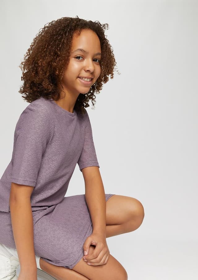 Detalle 2 de s.Oliver Schmal geschnittenes Kleid aus elastischer Spitze mit Rundhalsausschnitt