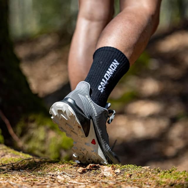 Detalle de Salomon Alphacross 5Hiking Shoe – Trailkomfort