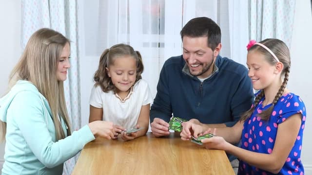 Thumbnail 2 de Classic Card Games 6-Pack 🎴