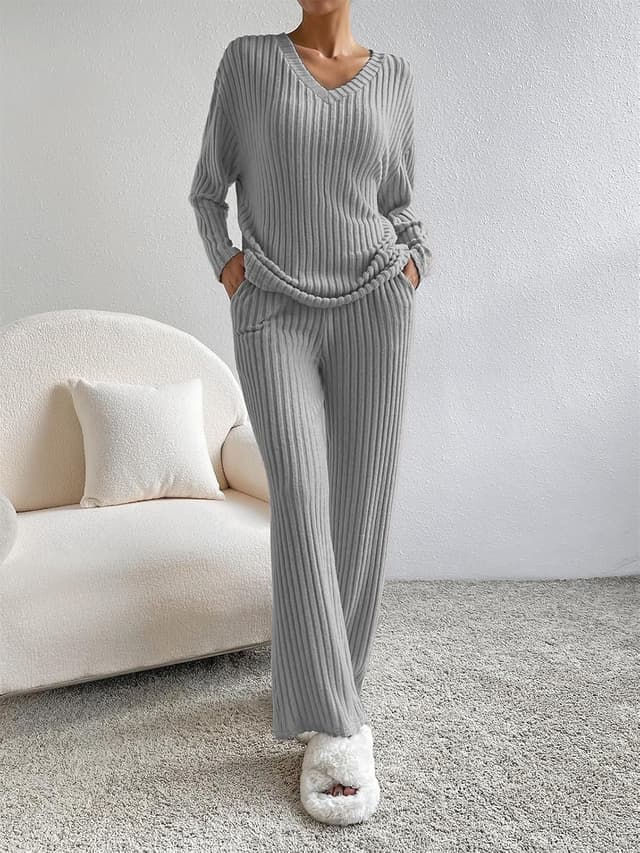 Detalle de SotRong ribbed lounge wear co-ord set for women (2-piece tracksuit / pyjama set)