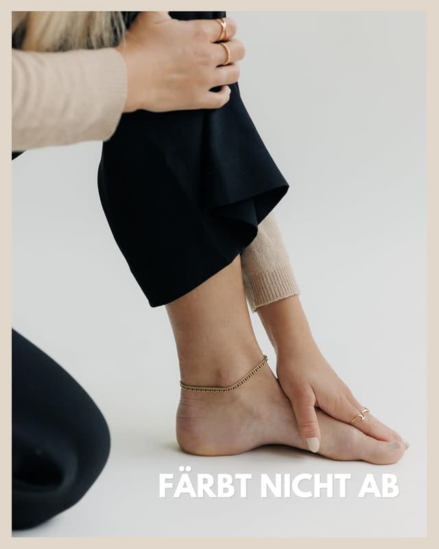 Detalle de GD GOOD.designs Panzer-Fußkettchen für Damen (Gold, Silber oder Roségold) – wasserdicht, verstellbar 22–27 cm