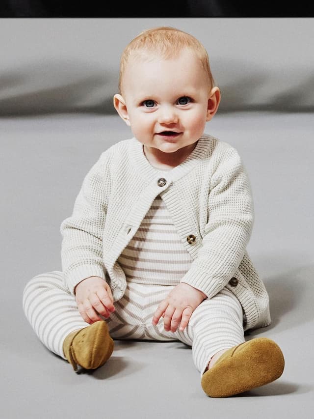 Detalle de Maglione cardigan caldo Name IT Nbnbubba LS Knit Cardigan NOOS unisex per bimbi 0-24 mesi