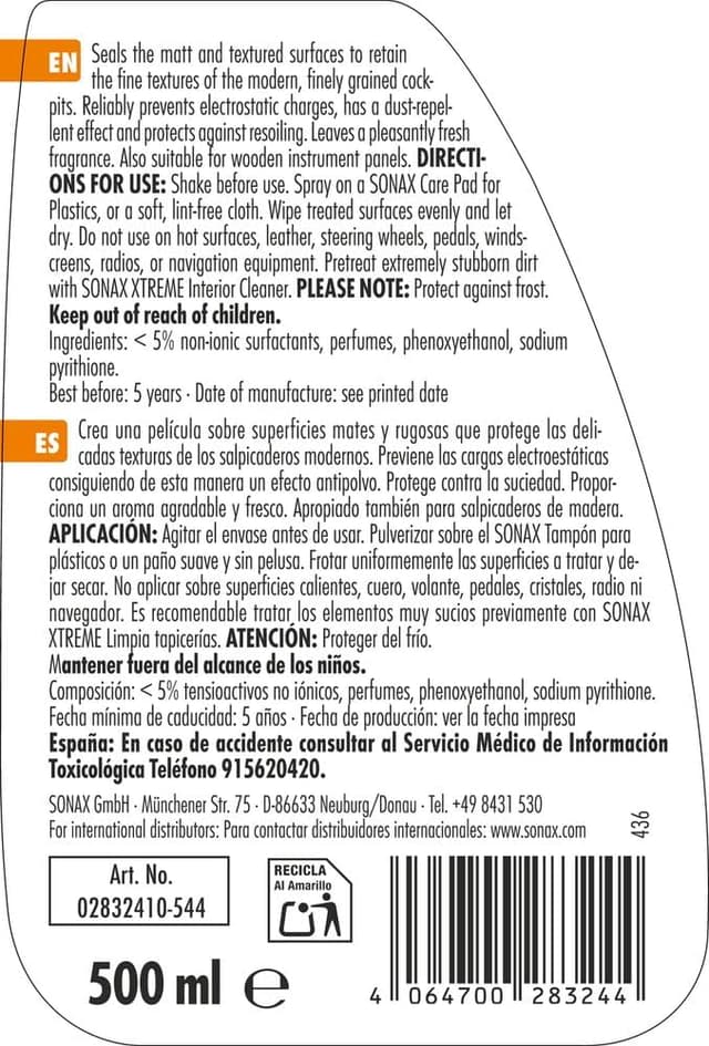 Detalle de SONAX Xtreme Cockpit Cleaner 500 ml – protects and seals matt plastic interior surfaces