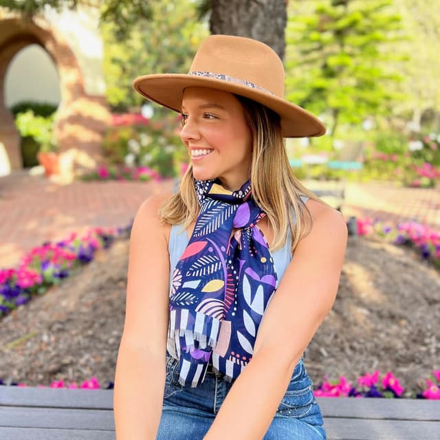 Thumbnail 5 de Humble Hilo Vector Art Fashion Scarf Lightweight wrap 🎀