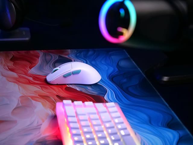 Thumbnail 4 de CHERRY XTRFY M64 Wireless Gaming-Maus – ultraleicht, weiß 🖱