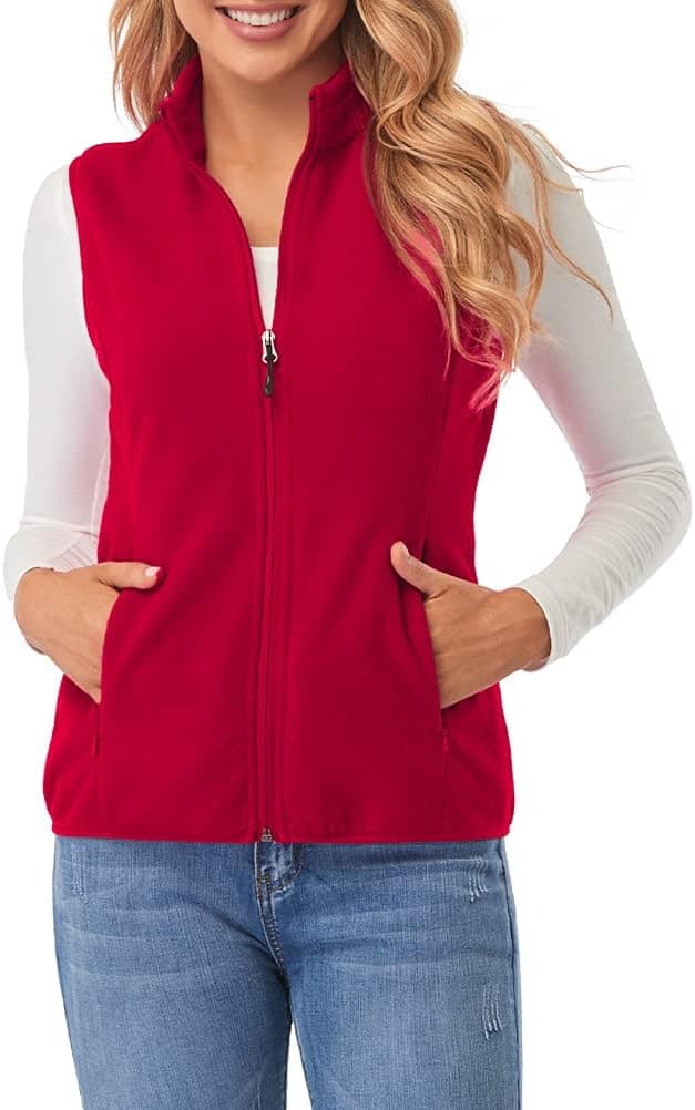 Detalle de Gilet in pile da donna fuinloth con collo alto, zip e tasche