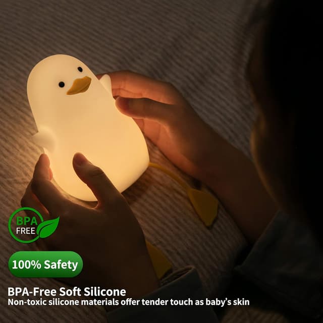 Detalle de YuanDian Cute Duck Night Light – BPA-free silicone tap control kids bedside lamp