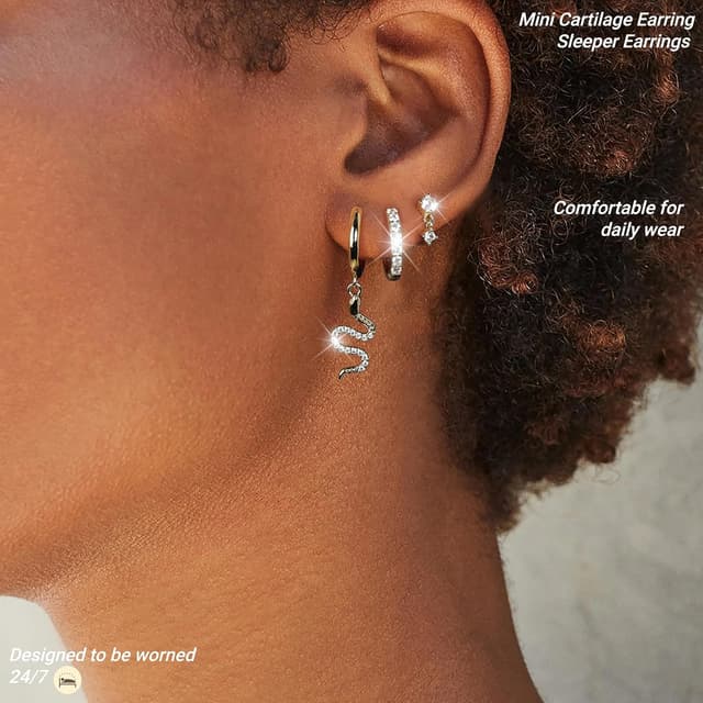 Detalle de Ensemble de 3 paires de boucles d’oreilles MACACHII en argent 925 plaqué or 14K et zircon (huggies, serpent CZ, clous) hypoallergéniques