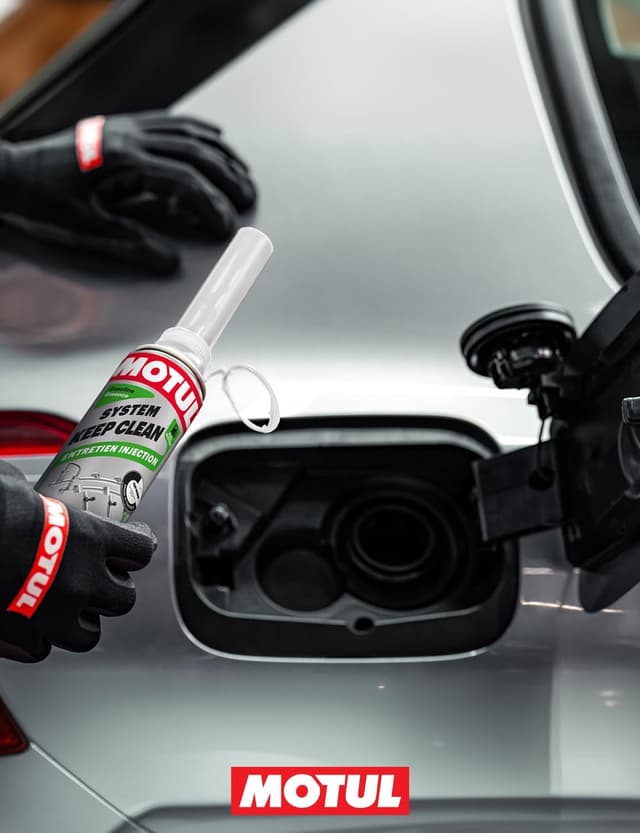Detalle de Motul Entretien Système d’Injection Essence – additif préventif anti-fumée (300 ml)