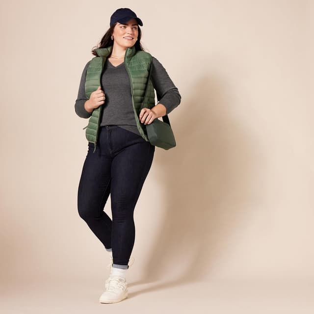 Thumbnail 6 de Amazon Essentials Femme pull léger à manches longues col en V, coupe classique (grande taille)