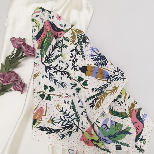 Detalle de Julunar Silk Like 35" Satin Hair Scarf (90cm x 90cm) — Large Square Wrap for Sleeping, Hair or Neck, Gift Packed