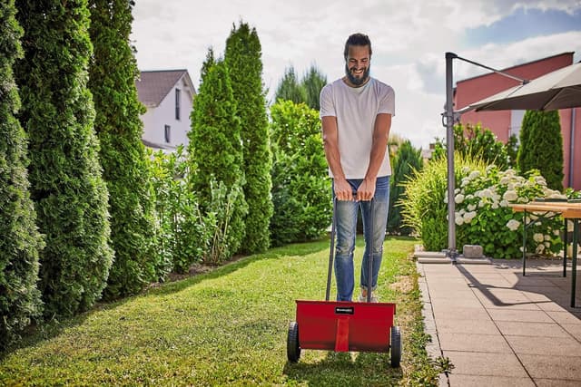 Detalle de Einhell GC-SR 12 carrello spargitore “Standard” da 12 litri, larghezza di spargimento 45 cm