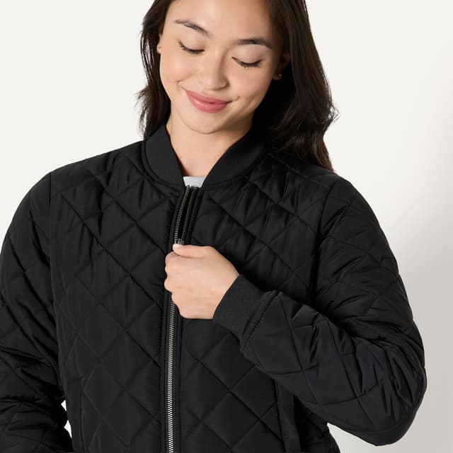 Detalle 2 de Amazon Essentials Femme blouson bomber matelassé coupe classique
