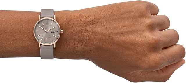 Detalle de Skagen Signatur Lille 30 mm azul y oro rosa