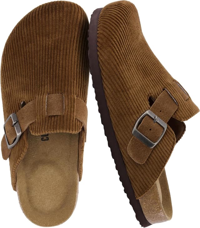 Detalle de CUSHIONAIRE Hana vegan suede clogs with cork footbed 👡