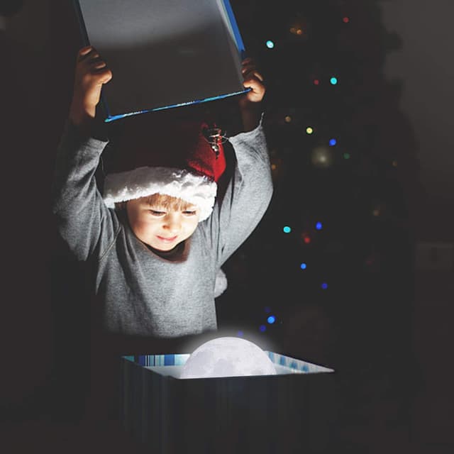 Thumbnail 6 de 5.9 Inch LED Moon Night Light (3D Moon Lamp) with Touch & Tap Dimming, USB Charging and Wooden Stand