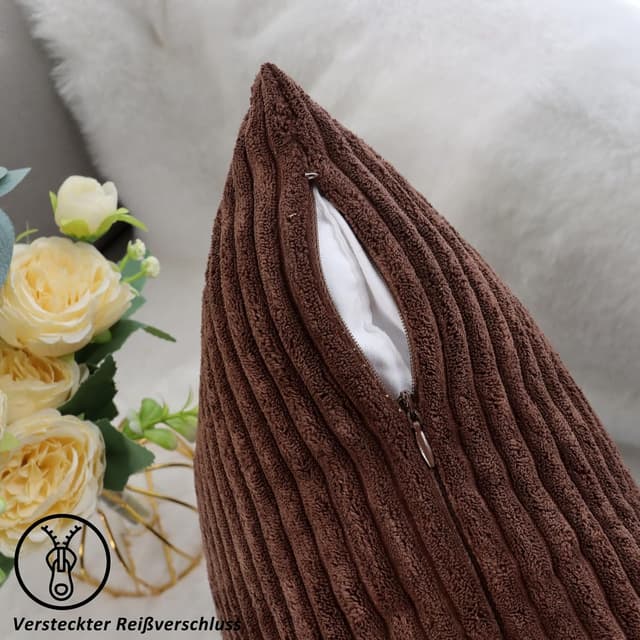 Detalle 2 de CALIYO Housse de coussin velours côtelé marron 30x50 cm, rayures et fermeture invisible