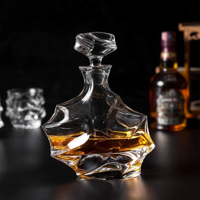 Detalle 2 de KANARS Whiskey-Gläser & Karaffe-Set (750 ml) mit 4 Gläsern, bleifreies Kristall, 5-teilig
