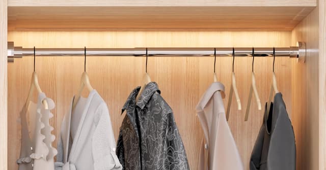 Detalle de Duschvorhangstange ohne Bohren, ausziehbar (Edelstahl, weiß) – 1 Stück, teleskopisch für 185–250 cm