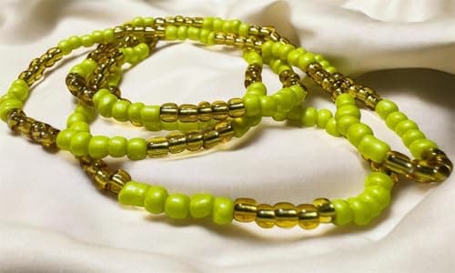 Detalle 2 de Collar Ochún Oshun 40 cm artesanal