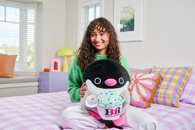 Detalle de Snackles Series 2 – Penguin Plüschspielzeug (lizenziertes Snacks-Design) mit 35 cm Kuschelgröße