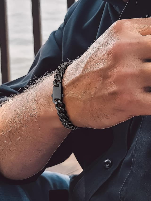 Thumbnail 6 de Bandmax Panzerarmband Herren aus 316L-Edelstahl, 9 mm Miami/„Kubanische“ Kettengliederarmband – schwarz